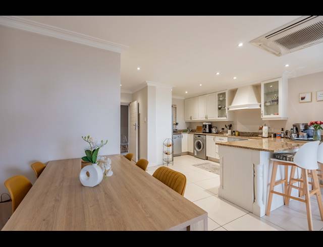 2 BEDROOM APARTMENT FOR SALE IN ESSENWOOD